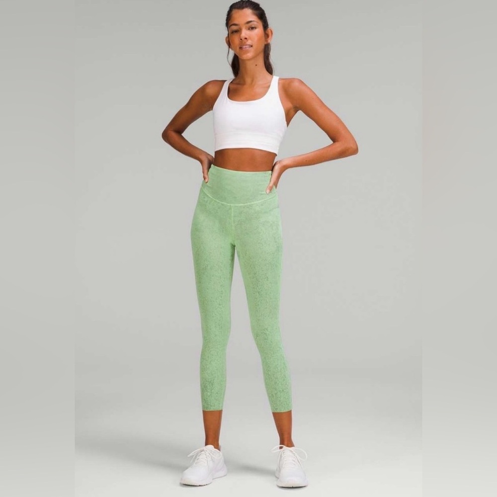 NEW Lululemon Base Pace HR Tight 25” 4